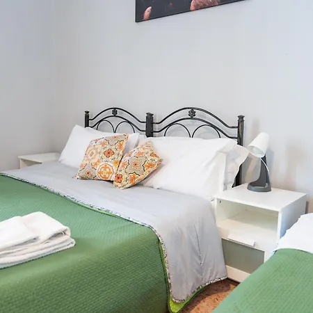 Bed & Breakfast Tra L'etna E Il Mare Via Oberdan *