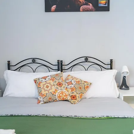 Tra L'etna E Il Mare Via Oberdan Bed & Breakfast *