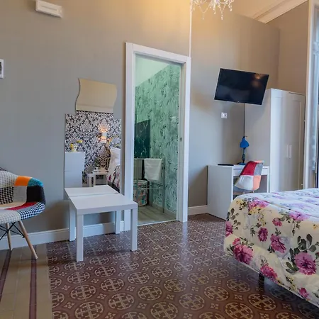 Bed & Breakfast Tra L'etna E Il Mare Via Oberdan *