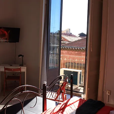 Tra L'etna E Il Mare Via Oberdan *