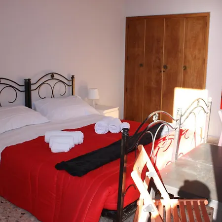 Tra L'etna E Il Mare Via Oberdan Bed & Breakfast *